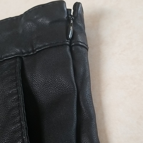 NWT Rezrekshn Ester Chen 100% Leather Mini Skirt FREE SHIP - Picture 5 of 9